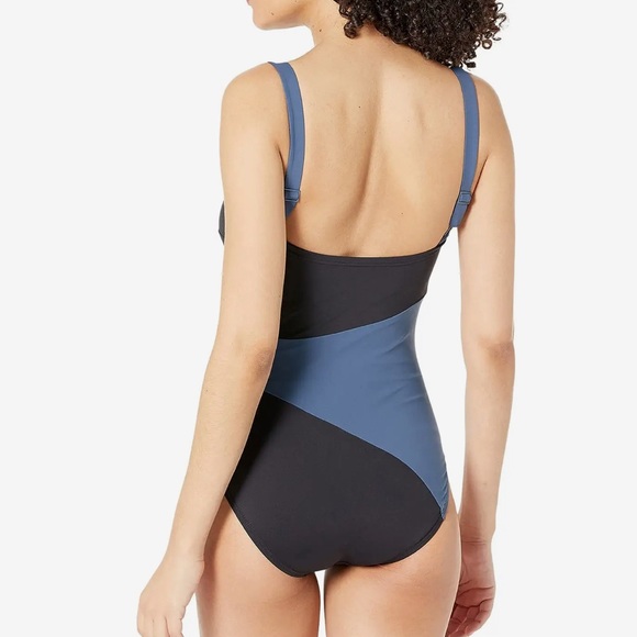 NWT Coco Reef Keepsake Curve Effect Color Block One Piece Swimsuit - Picture 2 of 10